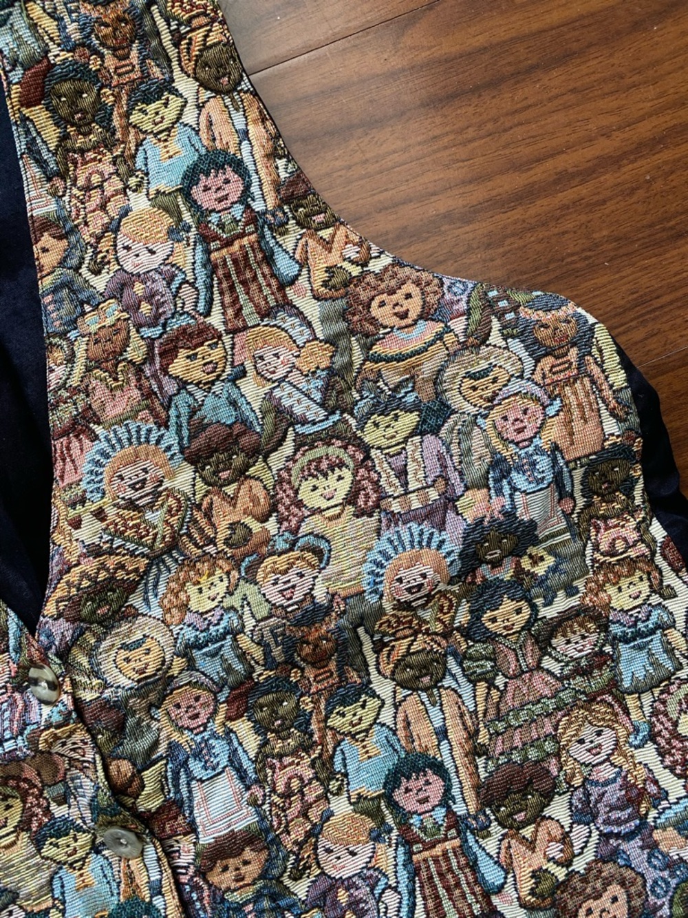 Pioko Funky Pattern Vest - Picture 2 of 4